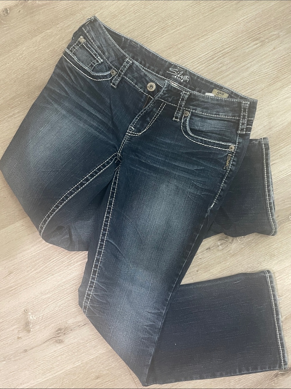 Silver Jeans | Aiko Bootcut Mid-Rise Dark Wash  Women’s Jeans | Size 31